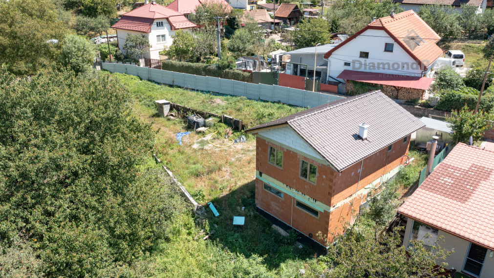 NOVOSTAVBA rodinného domu s veľkým pozemkom, Vyšné Opátske, Košice