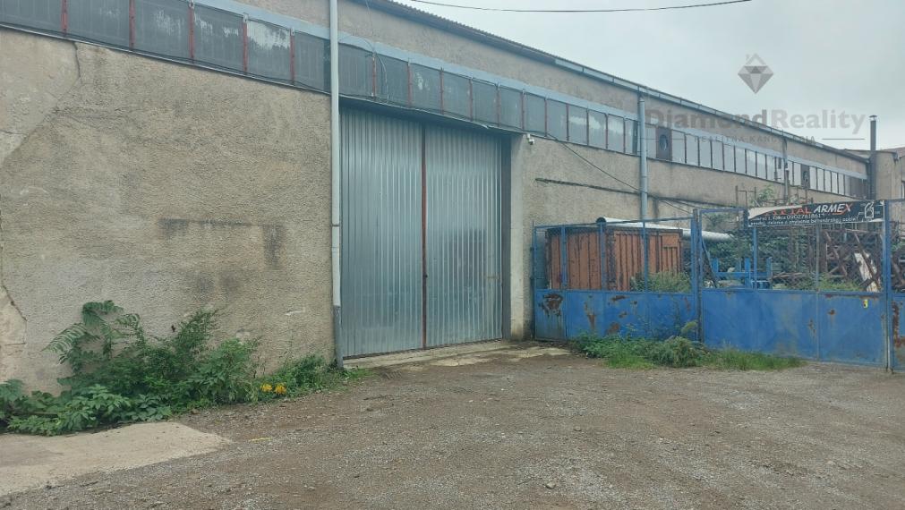 Sklad na prenájom s výbornou polohou - 400 m2