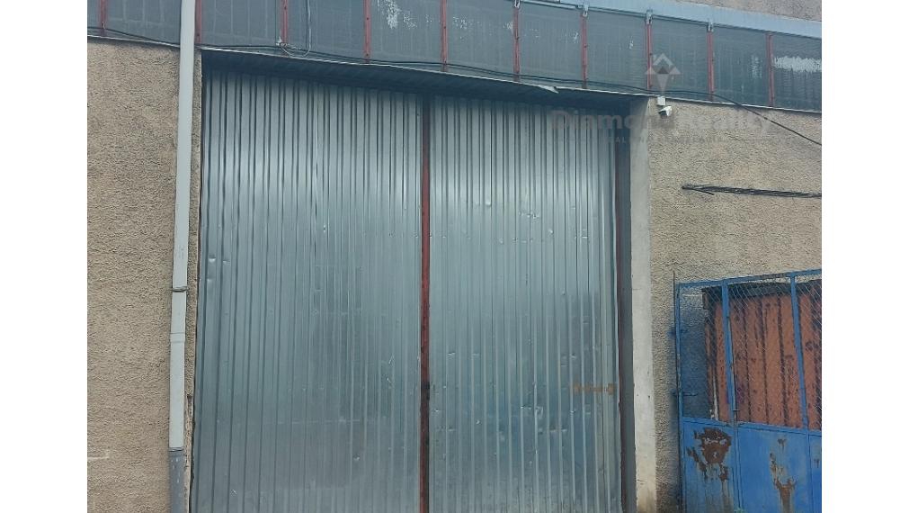 Sklad na prenájom s výbornou polohou - 400 m2