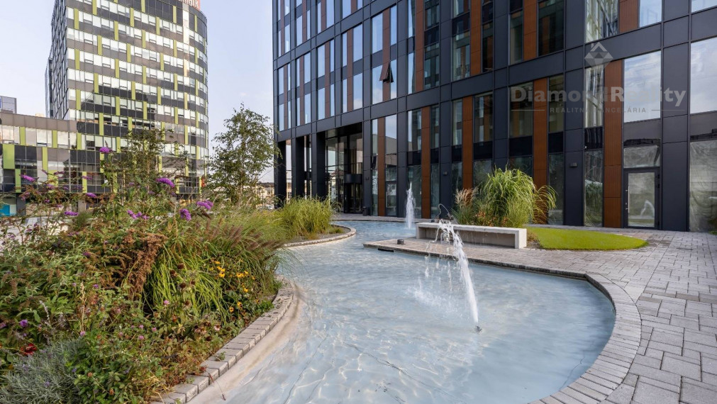 PRENAJATÉ!!! - Prémiové Kancelárske priestory v priamom centre