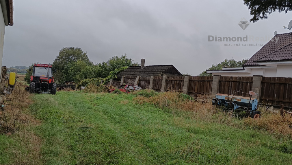 Na predaj stavebný pozemok vo Veľkom Cetín