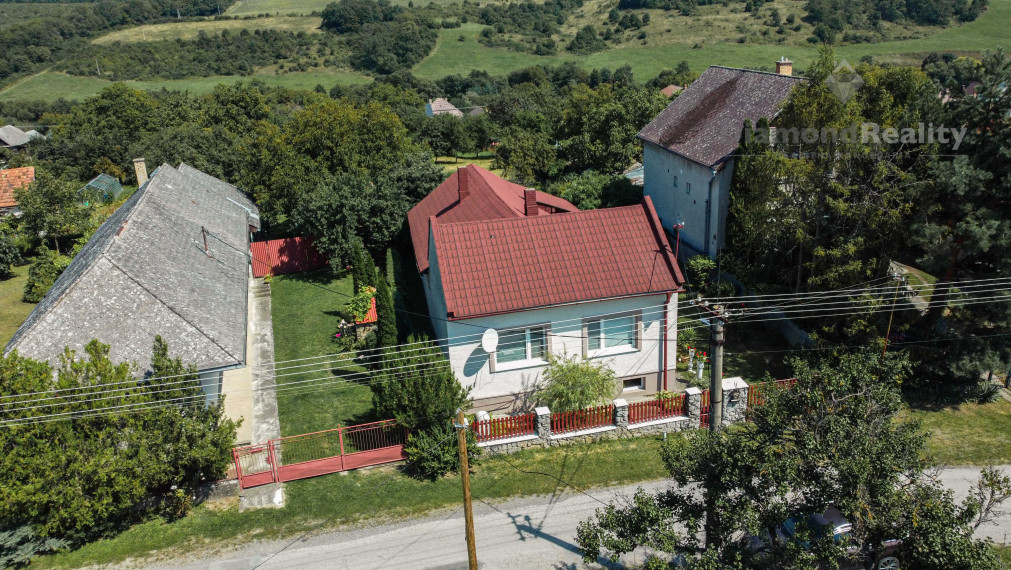 Ponúkam na predaj útulný rodinný dom v Slanskom Novom Meste