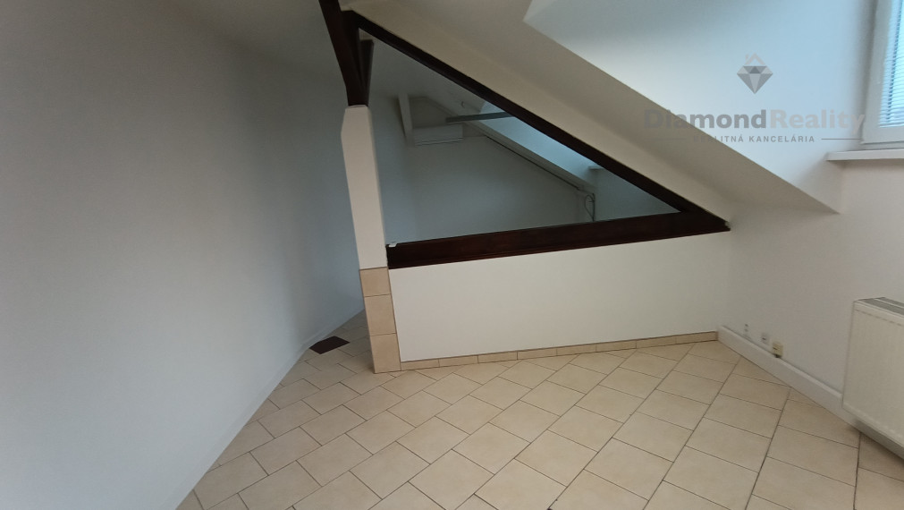 Na prenájom kancelárske priestory Nitra - Čermáň