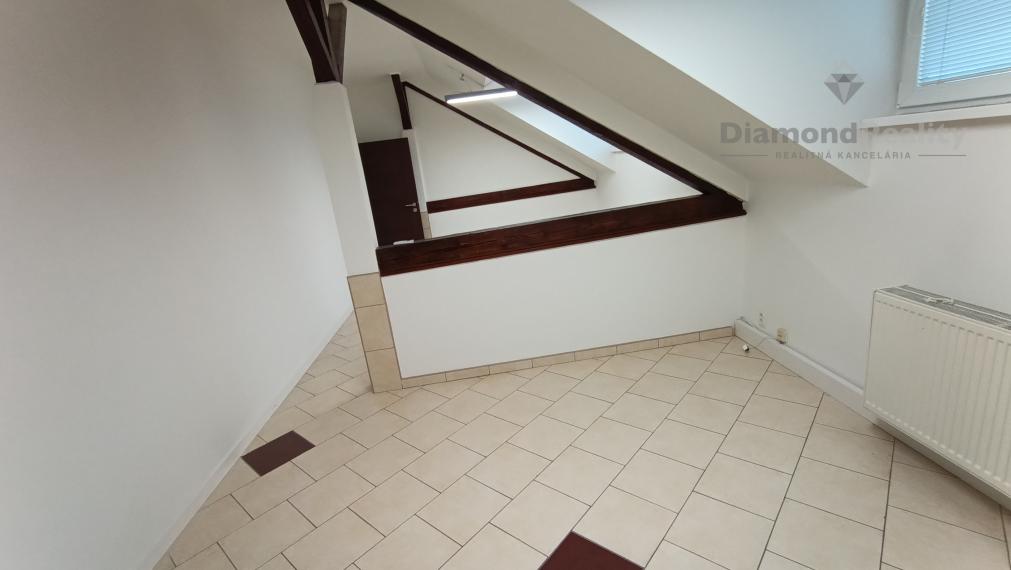 Na prenájom kancelárske priestory Nitra - Čermáň