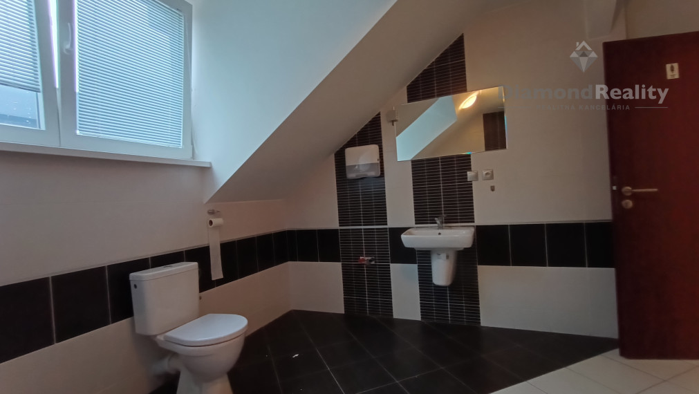 Na prenájom kancelárske priestory Nitra - Čermáň