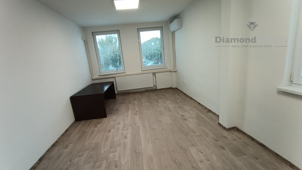 Na prenájom dvojkancelária s kuchyňou Nitra - Chrenová