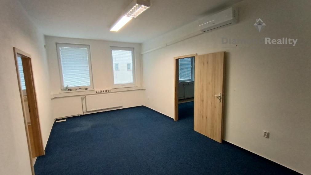 Na prenájom trojkancelária Nitra - Chrenová