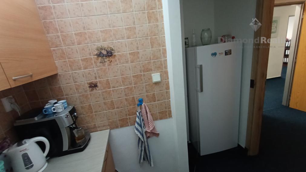 Na prenájom trojkancelária Nitra - Chrenová