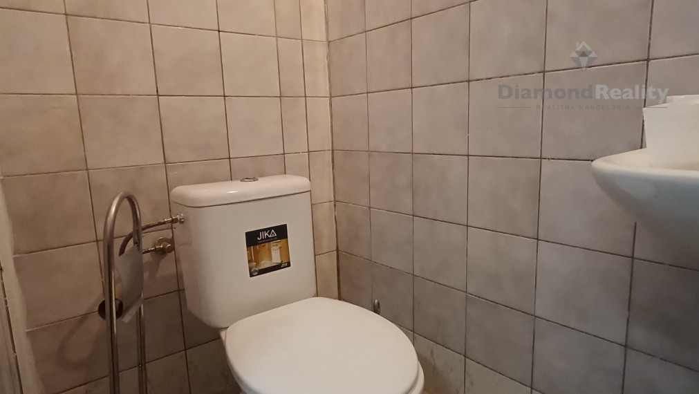 Na prenájom trojkancelária Nitra - Chrenová