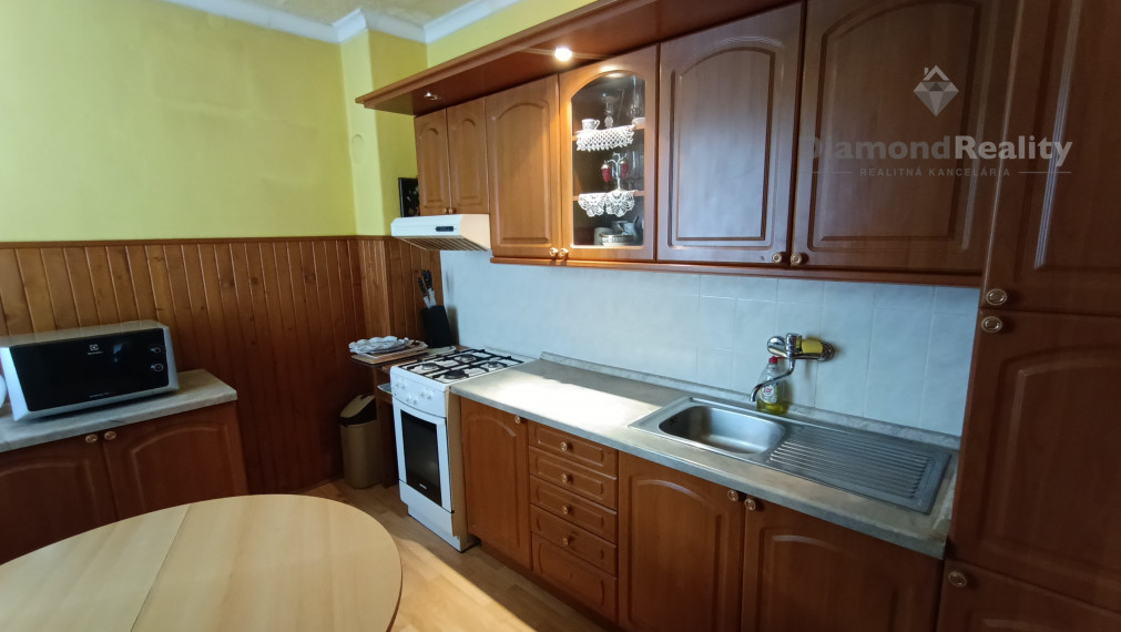 Na predaj rodinný dom pre veľkú rodinu v malebnej obci Výčapy-Opatovce