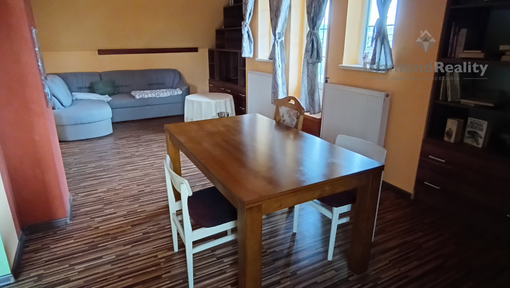 Na predaj rodinný dom pre veľkú rodinu v malebnej obci Výčapy-Opatovce