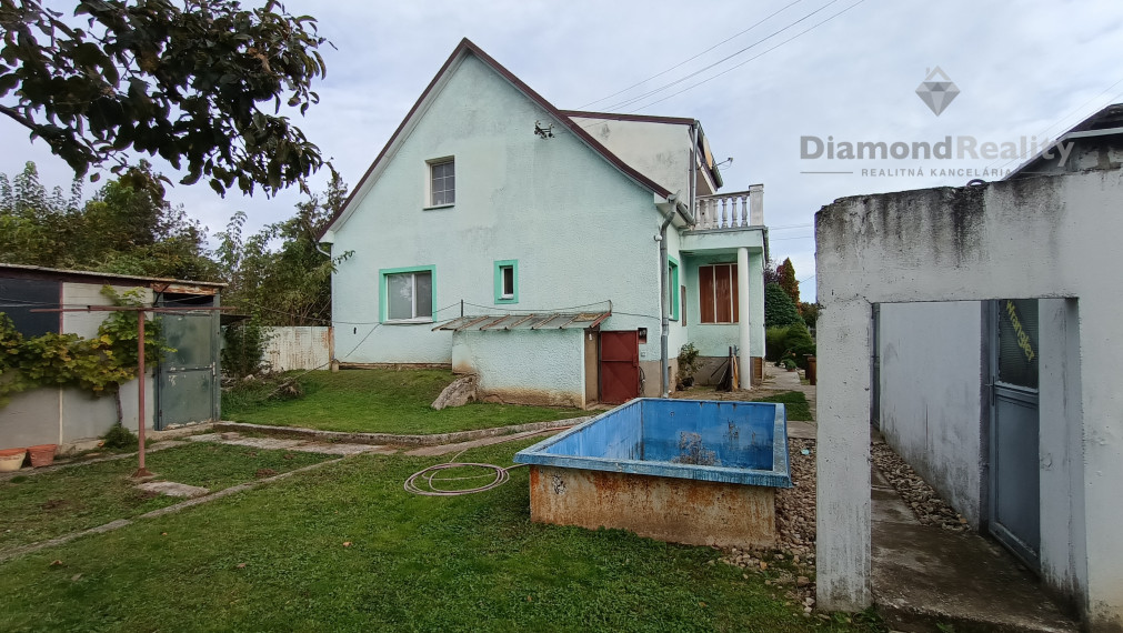 Na predaj rodinný dom pre veľkú rodinu v malebnej obci Výčapy-Opatovce