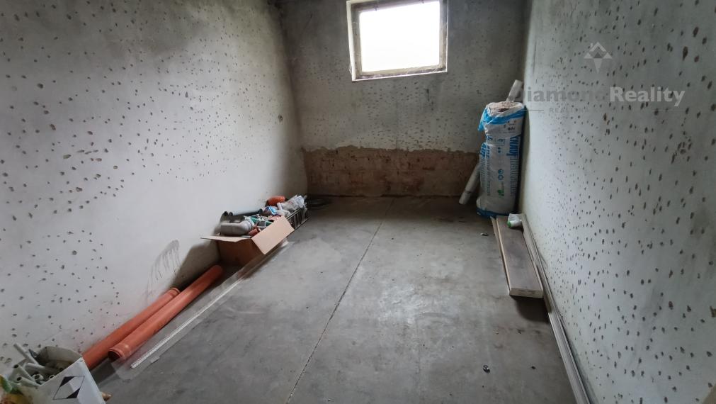 Na prenájom objekt na podnikateľské účely, skladovanie  Cabaj- Čápor