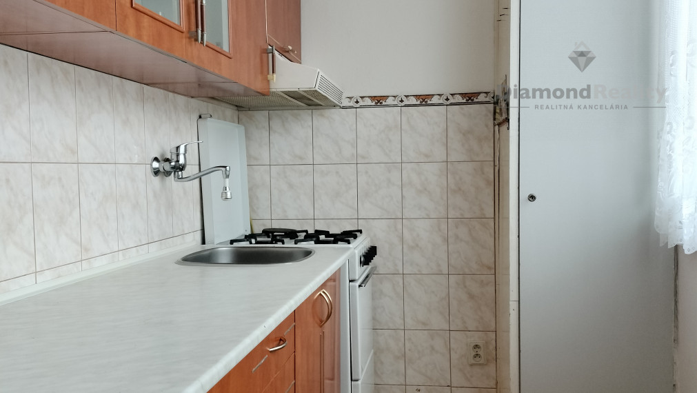 Ponúkame na predaj 2 izbový byt, Nad Jazerom