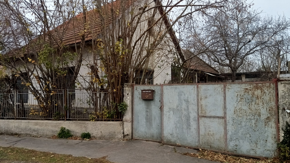 Rezervované!Na predaj 4 izbový tehlový rodinný dom pri Nitre v Malom Cetíne
