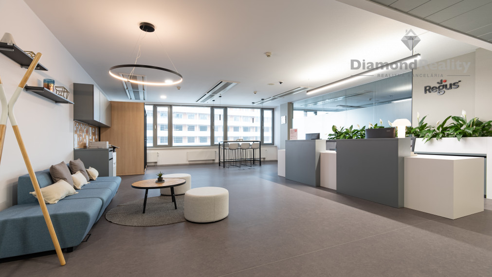 Coworkingový priestor na prenájom v CASSOVARE