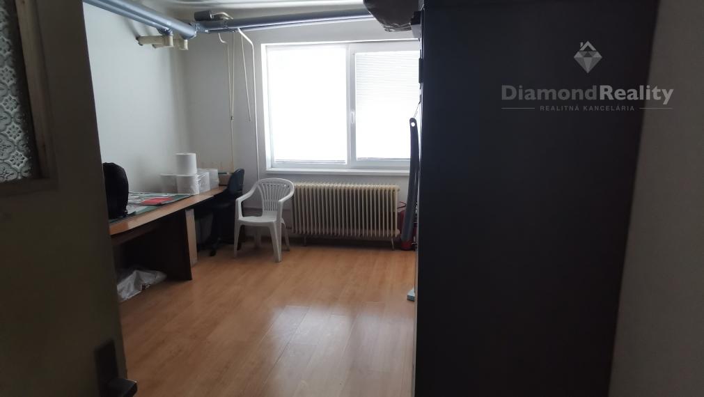 Na prenájom sklad na Strojníckej ul. v Prešove