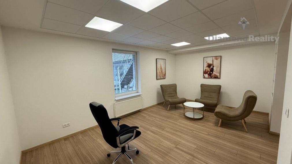 Na prenájom sklad s kanceláriou na Jesennej ul. v Prešove