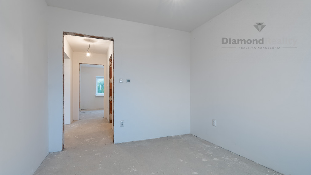 NA PREDAJ JEDNOPODLAŽNÝ 3 IZBOVÝ RODINNÝ DOM SO ZÁHRADOU | KOŠICE -KRÁSNA | NOVOSTAVBA