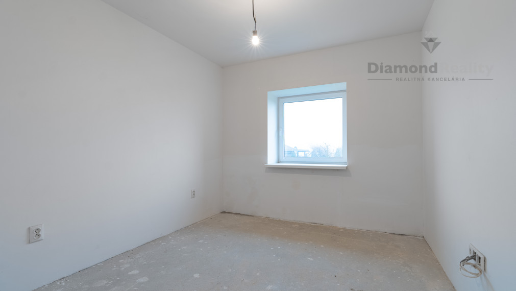 NA PREDAJ JEDNOPODLAŽNÝ 3 IZBOVÝ RODINNÝ DOM SO ZÁHRADOU | KOŠICE -KRÁSNA | NOVOSTAVBA