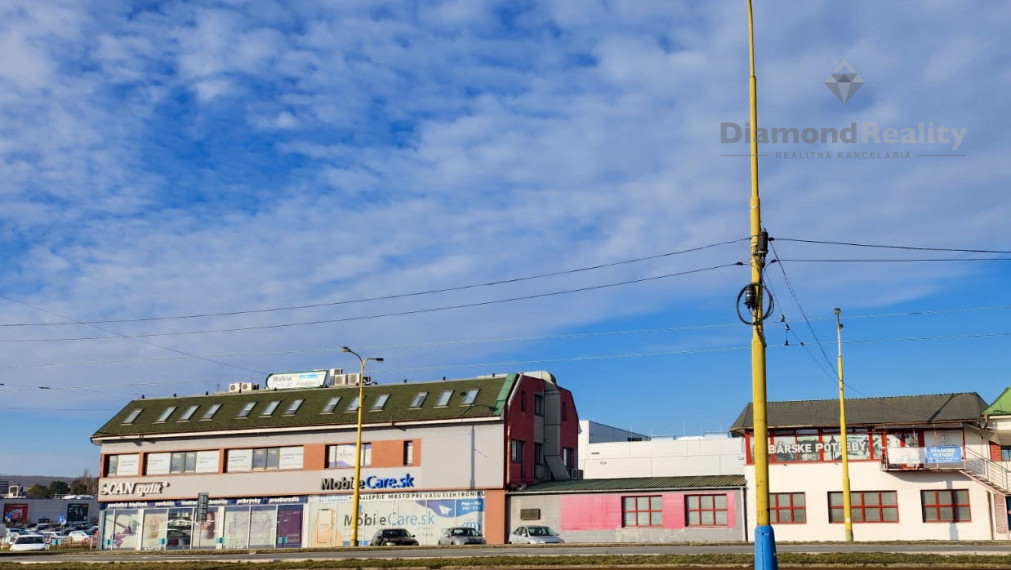 Kancelária pri Hornbachu s EXTRA cenou