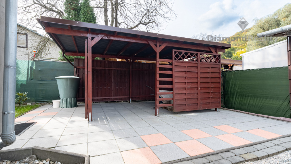 Na predaj rodinný dom v chatovej oblasti s výborným prístupom v obci Kysak