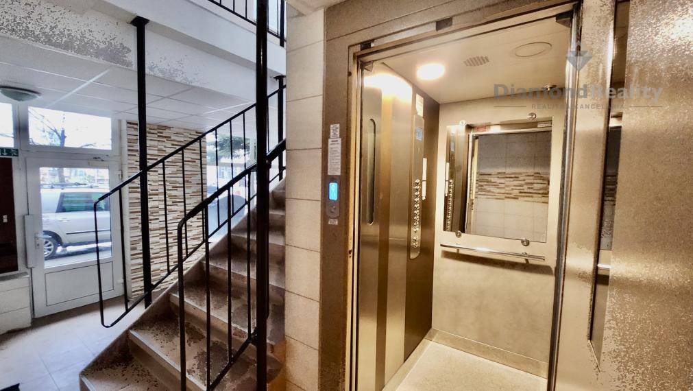 PREDANÉ!!! - Priestranný 4 izový byt - Třebíčska, Humenné