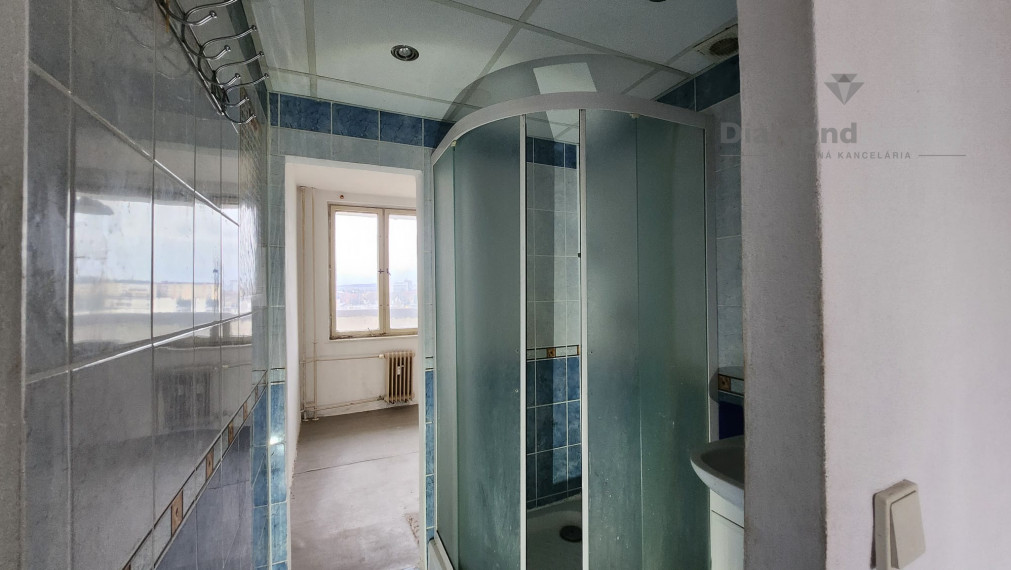 PREDANÉ!!! - Priestranný 4 izový byt - Třebíčska, Humenné