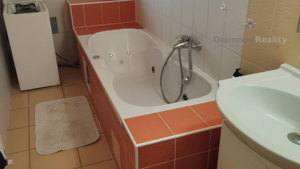 Na prenájom 1 izbový byt Nitra - Zobor s priestrannou terasou