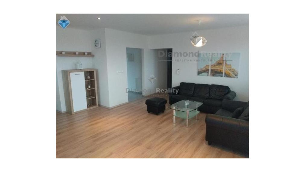 Na prenájom rodinný dom pri Nitre