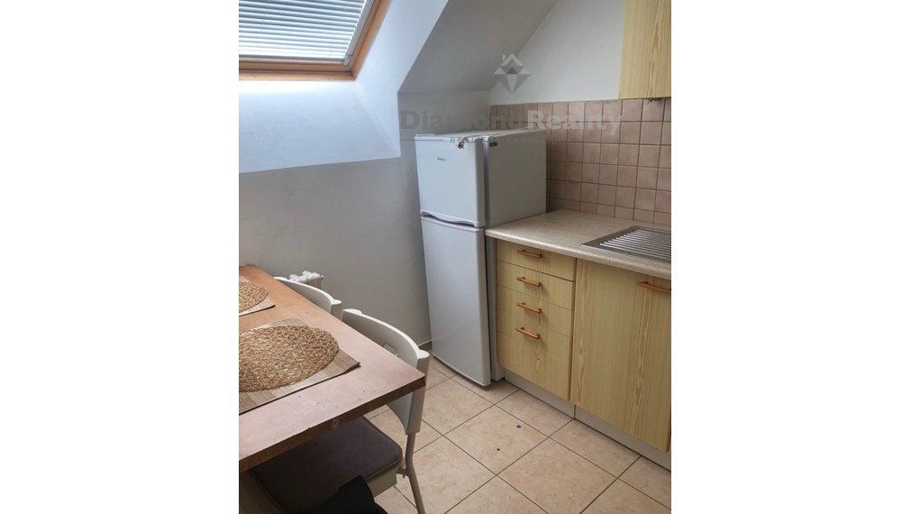 Na prenájom pekný zariadený 1,5 izbový byt Na Hlinách Trnava.