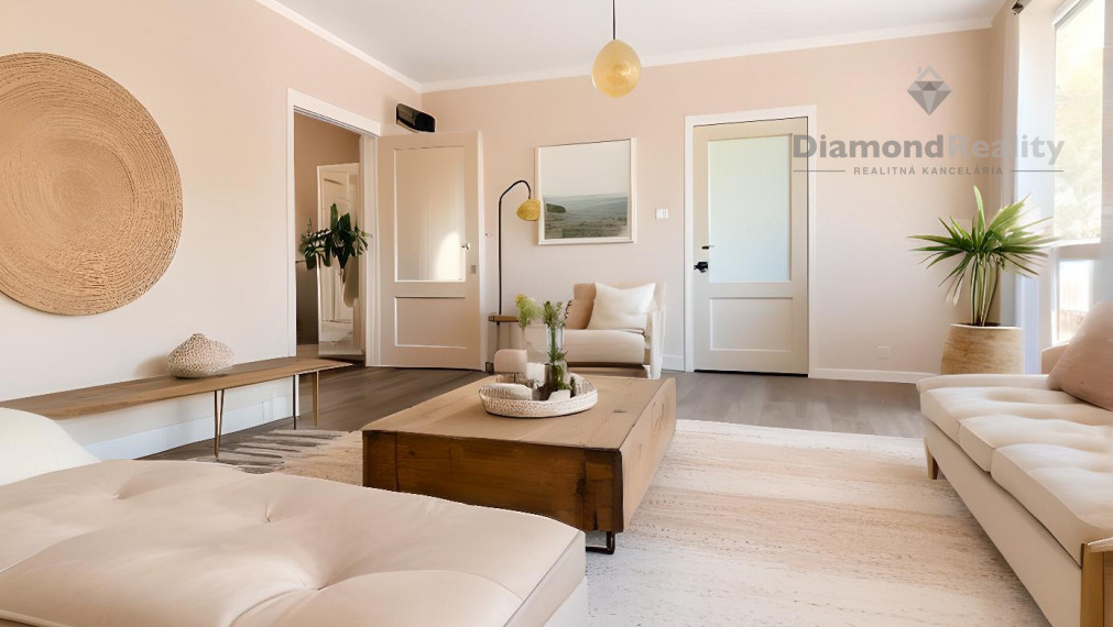 PREDANÉ!!! - Priestranný 4 izový byt - Třebíčska, Humenné