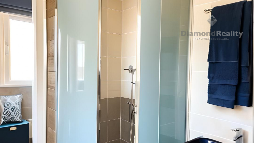 PREDANÉ!!! - Priestranný 4 izový byt - Třebíčska, Humenné