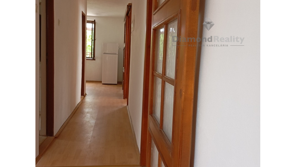 Na predaj rodinný dom pri Vrábľoch