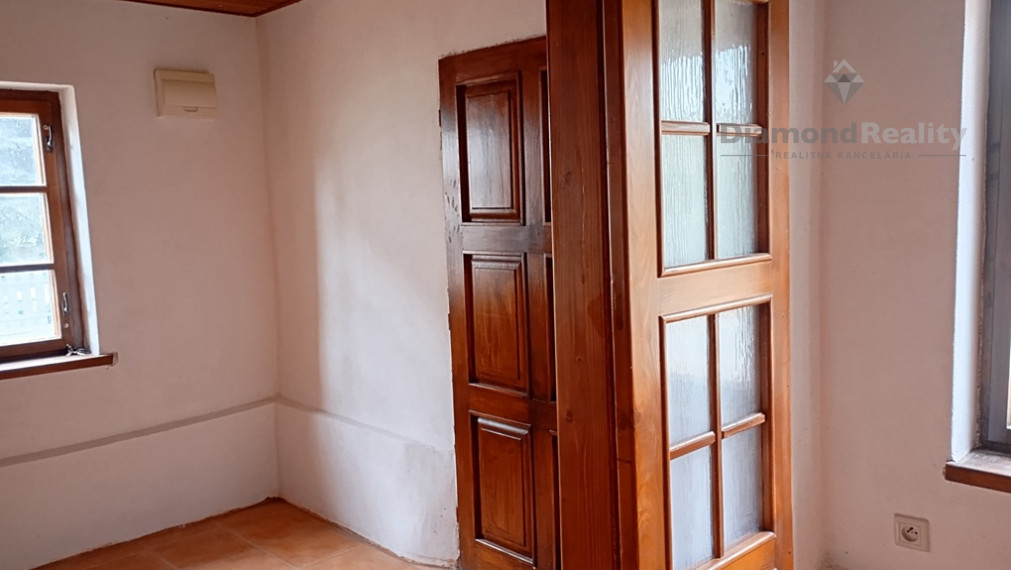 Na predaj rodinný dom pri Vrábľoch