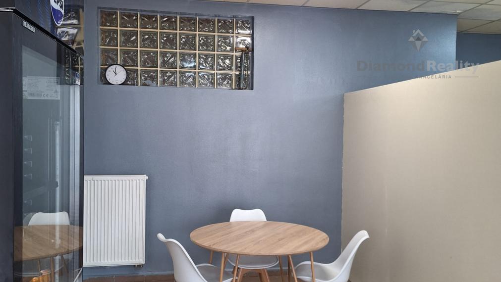 Odstúpim prevádzku Pizzeria, ulica Zelenečská, Trnava.