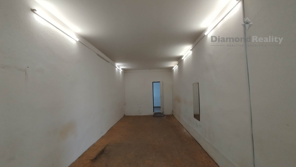 Na prenájom sklad na Strojníckej ul. v Prešove