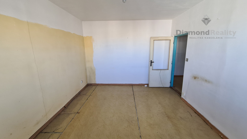 REZERVOVANÝ - Na predaj 3 - izbový byt na Terase, ulica Rožňavská (Košice - Západ)