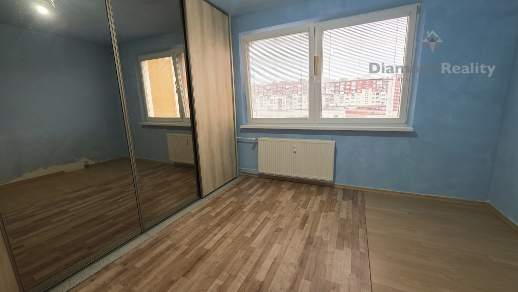 NA PREDAJ 3 - IZBOVÝ BYT S LOGGIOU, BRUSELSKÁ ULICA , ŤAHANOVCE