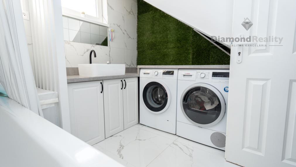 NA PRENÁJOM KRÁSNY RODINNÝ DOM S KOMPLETNÝM VYBAVENÍM | GYŇOV | KOŠICE - OKOLIE