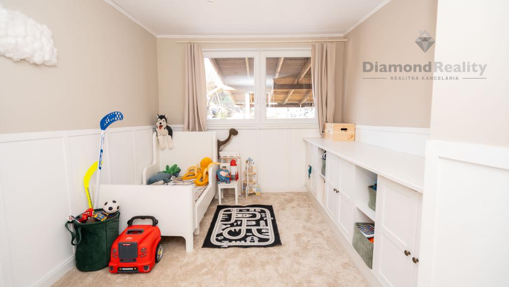 NA PRENÁJOM KRÁSNY RODINNÝ DOM S KOMPLETNÝM VYBAVENÍM | GYŇOV | KOŠICE - OKOLIE