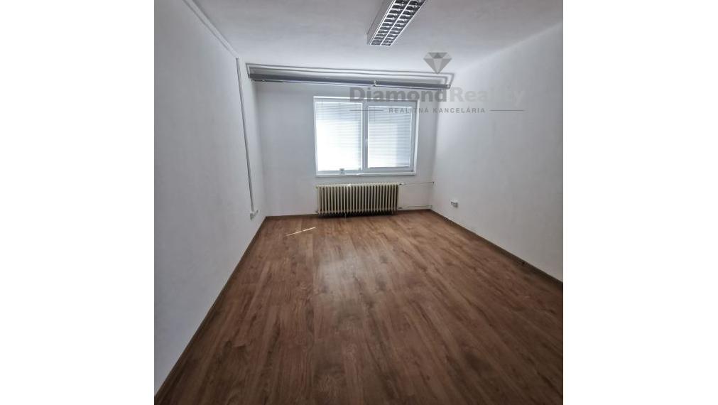 Na prenájom sklad na Strojníckej ul. v Prešove