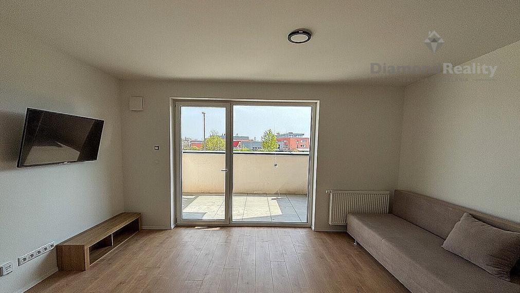 Na prenájom pekný 1 izbový byt novostavba Mikovíniho, Trnava