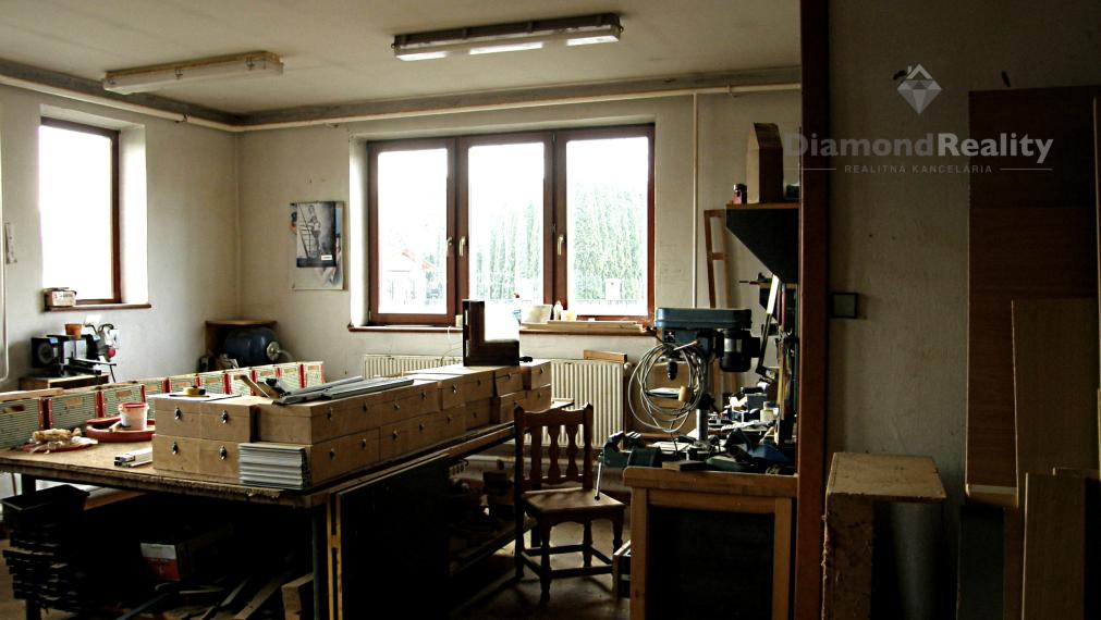 Stolárstvo, obchod, pohostinstvo, priestory na podnikanie