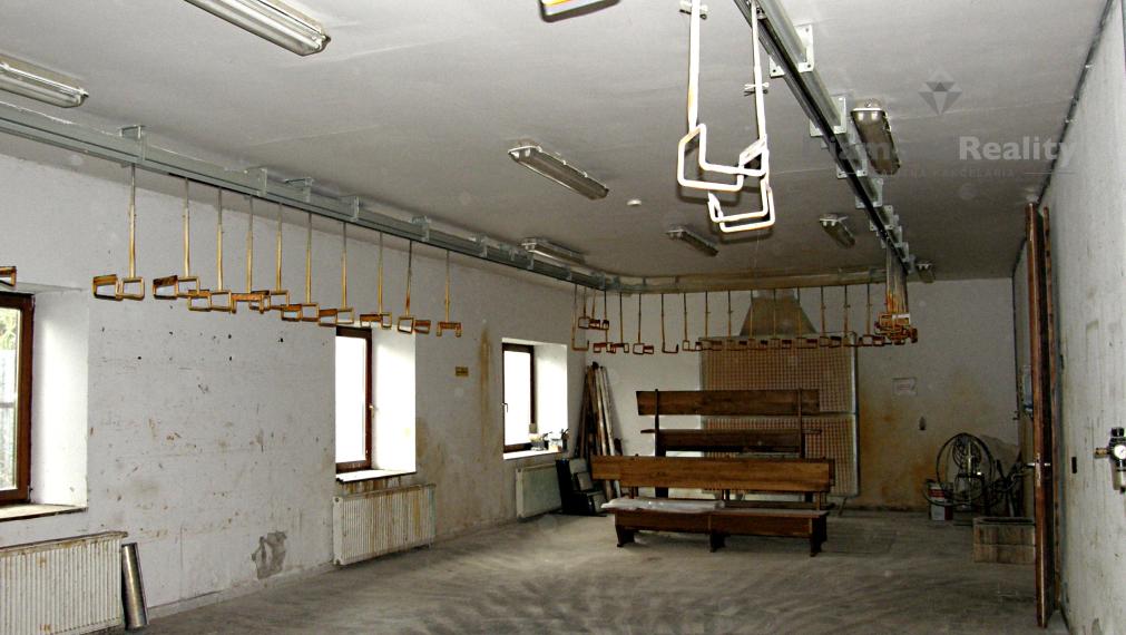 Stolárstvo, obchod, pohostinstvo, priestory na podnikanie