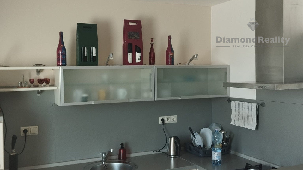 Na predaj 1 izbový byt s balkónom, obec Vlčkovce