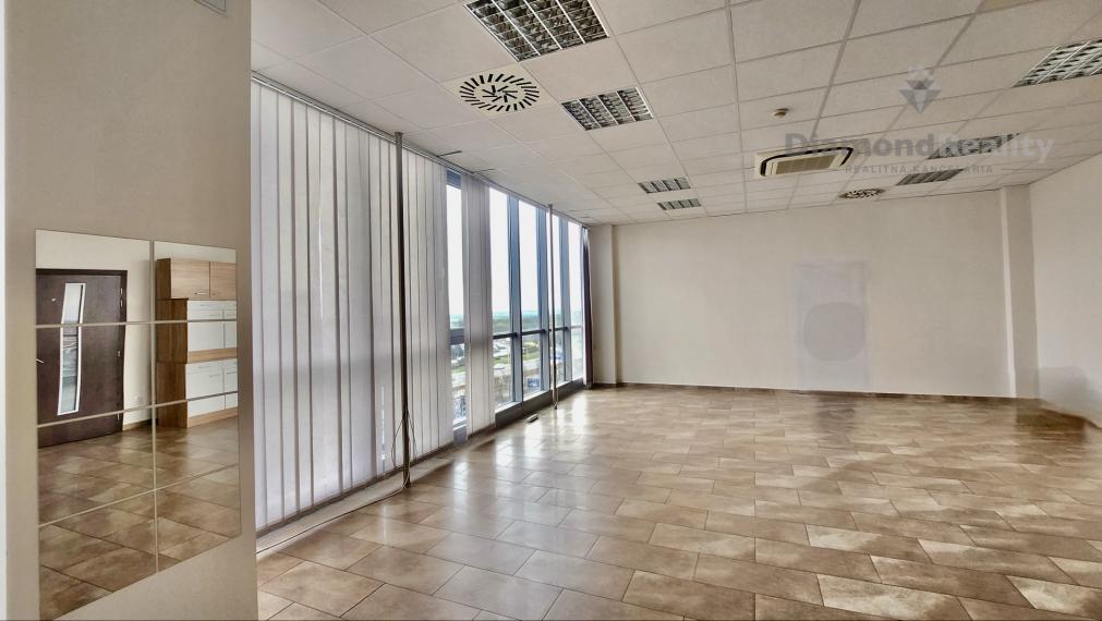 Špičkové obchodno - kancelárske priestory na mieru - OPROTI OPTIME