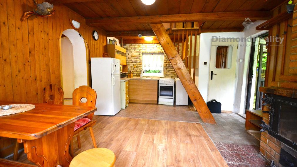 PREDANÉ! Predaj tejto chaty sprostredkuje realitný maklér Patrik Janok