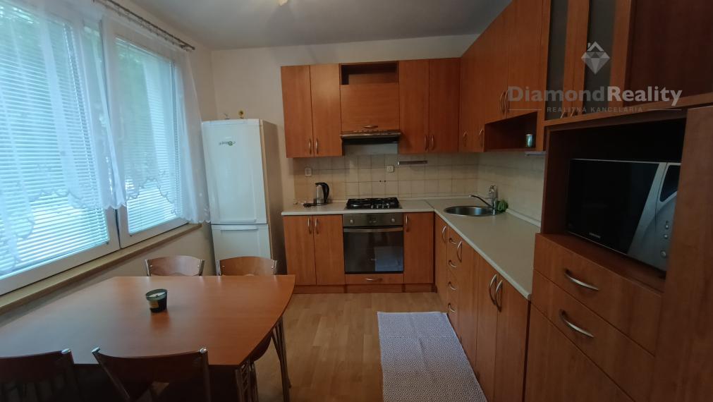 Prenajaté!Na prenájom 2 izbový byt Ntra v blízkosti N-centra