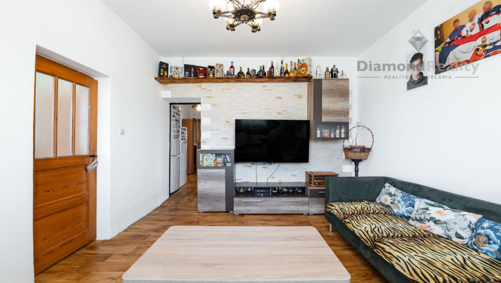 Ponúka na predaj RD Valaliky